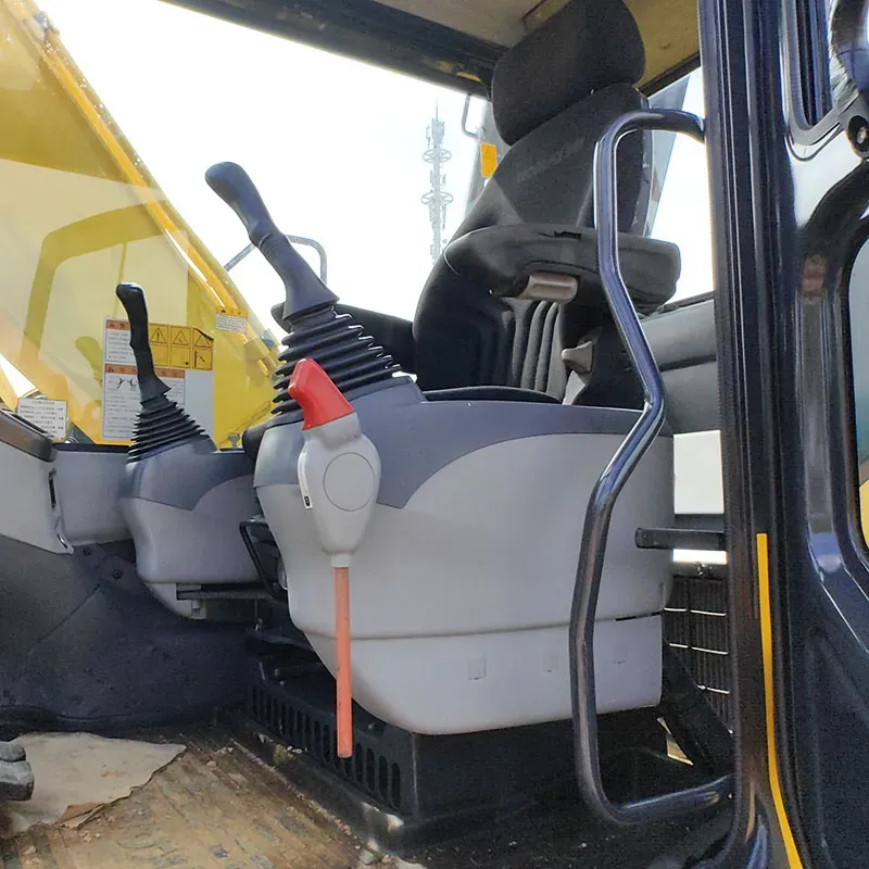 UsedKomatsu 160-7Экскаватор