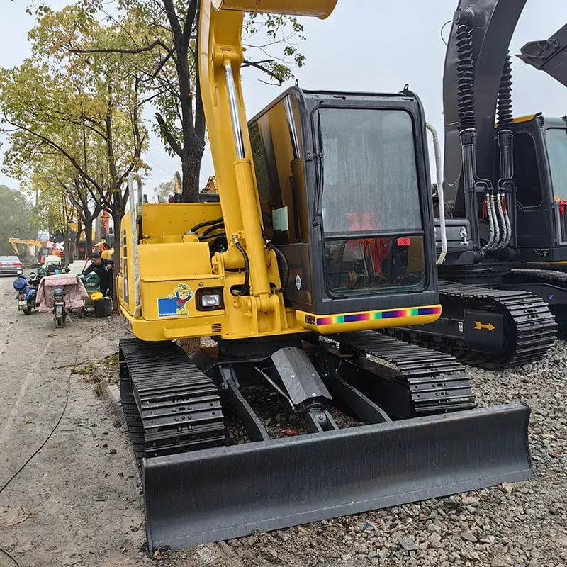 UsedKomatsu 70-8Excavator