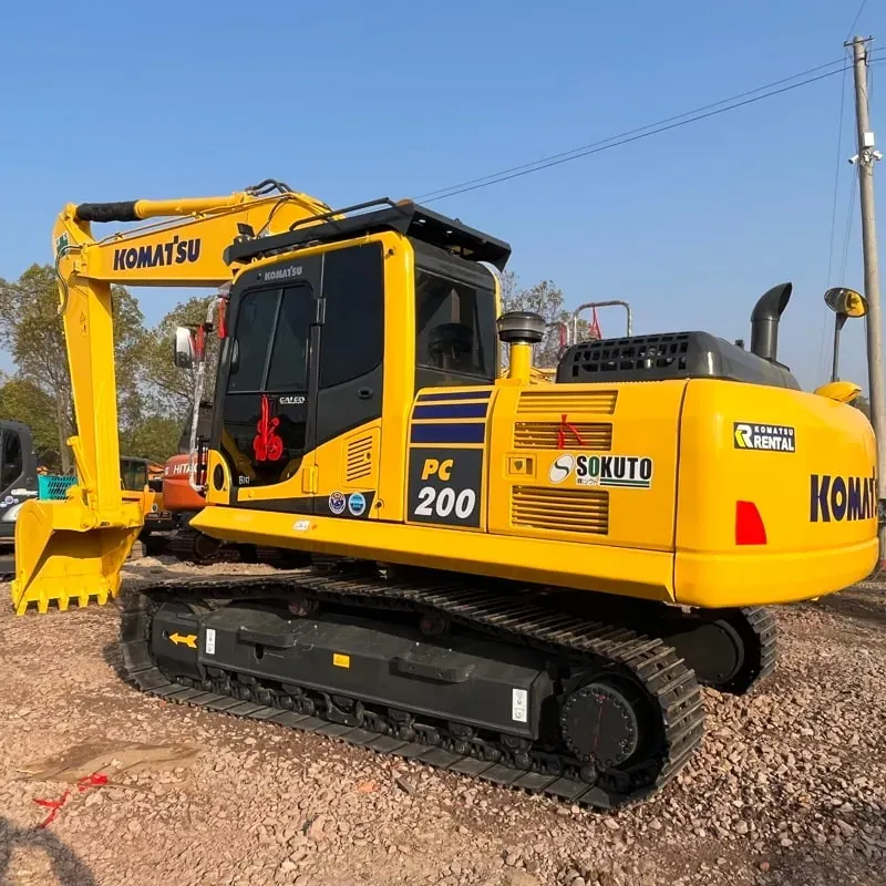 Used Komatsu 200-8N1 Экскаватор