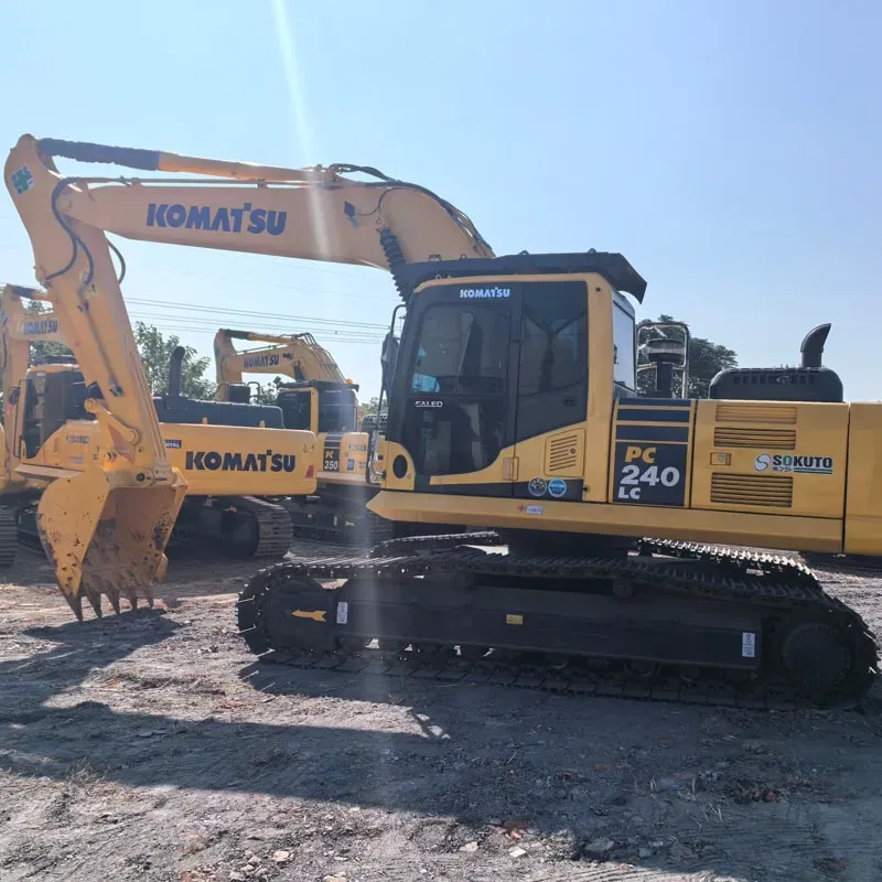 UsedKomatsu 240Экскаватор