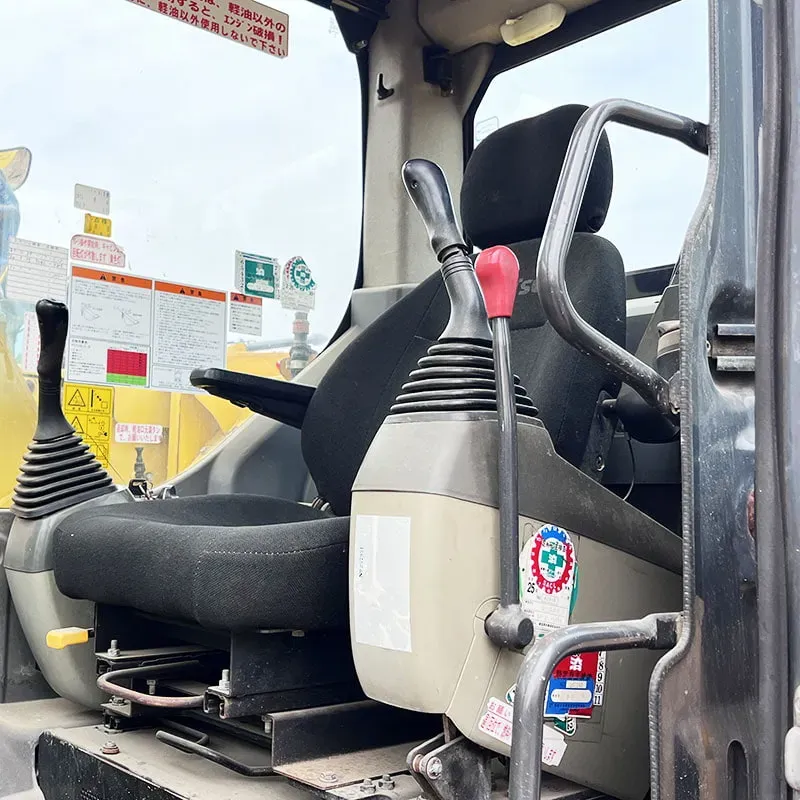 UsedKomatsu 128-8Экскаватор