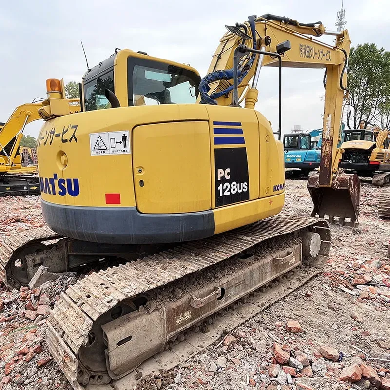 UsedKomatsu 128-8Экскаватор