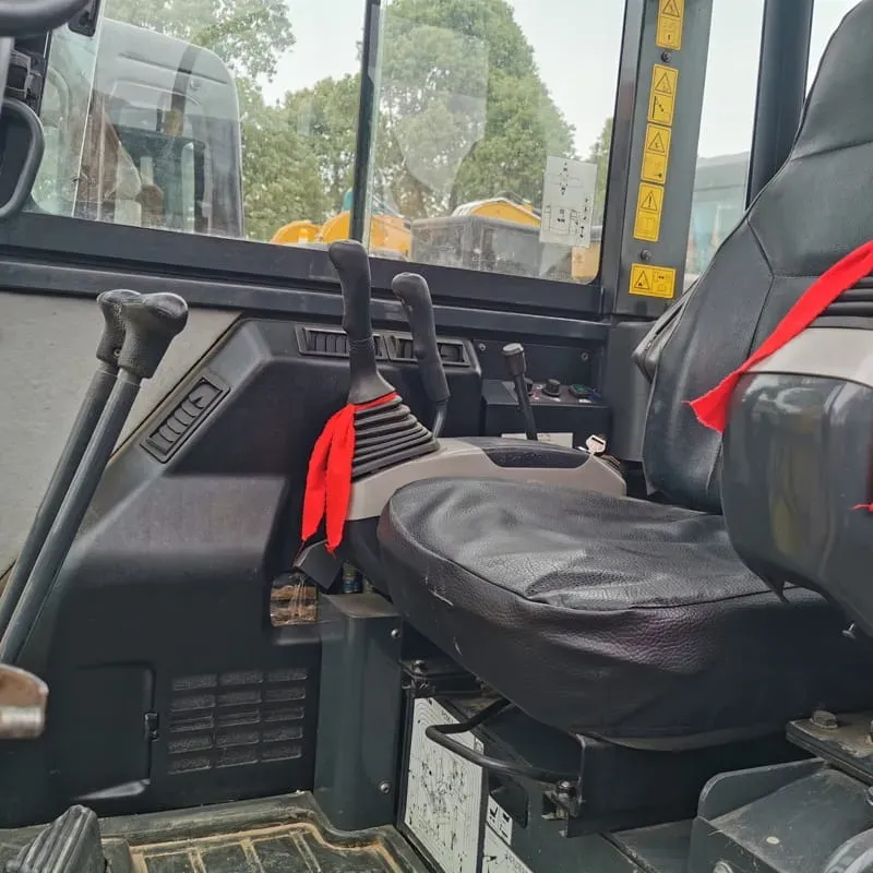 UsedKomatsu 56-7Экскаватор