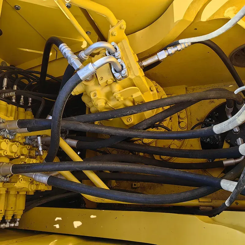 UsedKomatsu 300Excavator