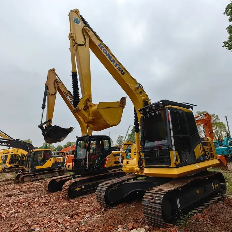 UsedKomatsu 130-7Экскаватор