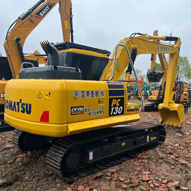 UsedKomatsu 130-7Экскаватор