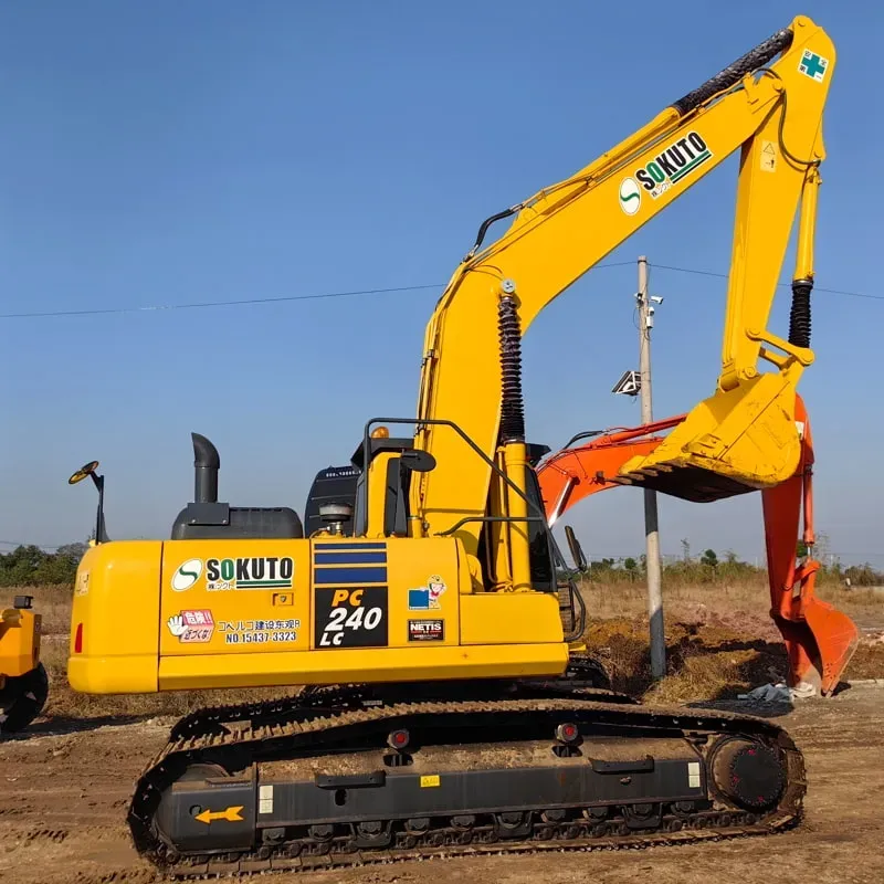 UsedKomatsu 240-8Экскаватор