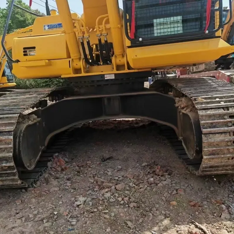 UsedKomatsu 200-8Excavator