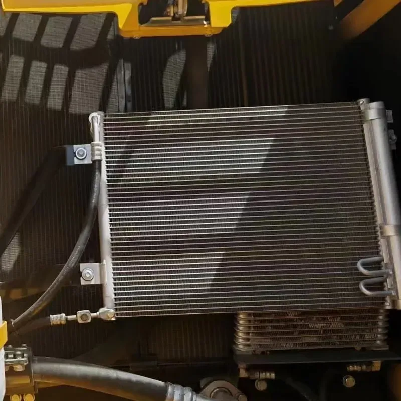 UsedKomatsu 200-8Excavator
