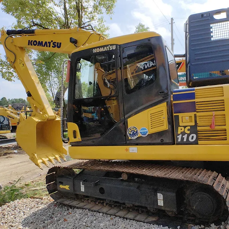 Used Komatsu 110-7 Экскаватор