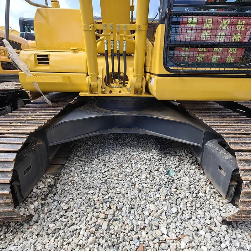 UsedKomatsu 110-7Экскаватор
