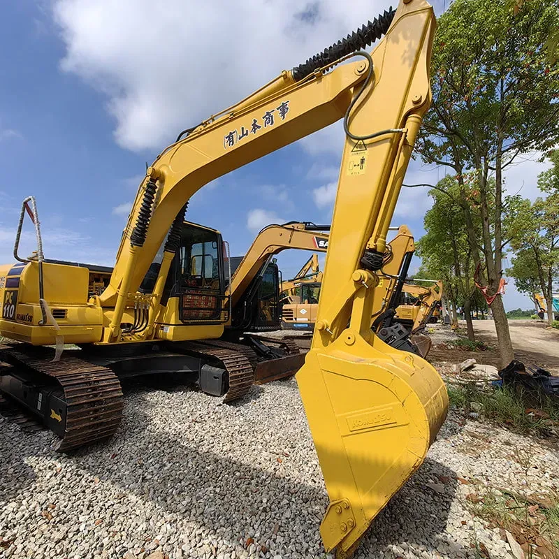 UsedKomatsu 110-7Экскаватор