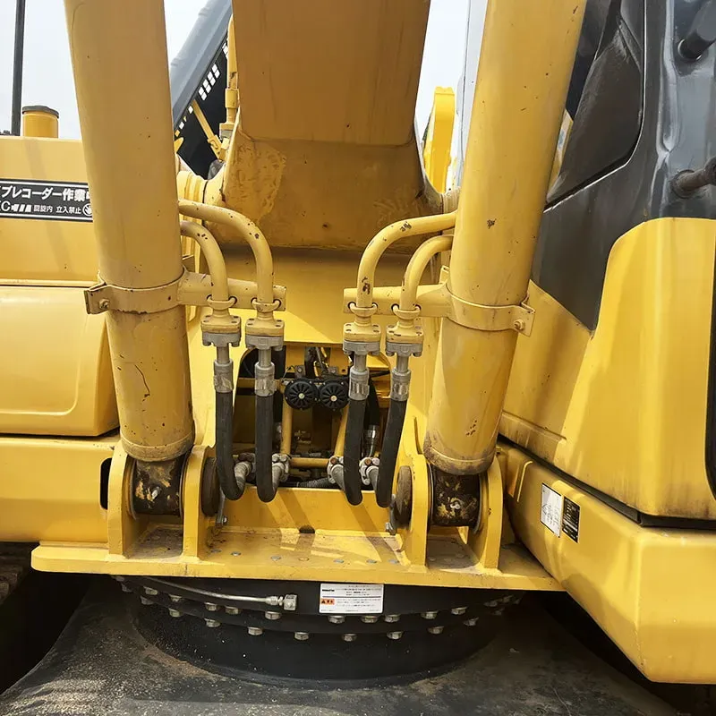 UsedKomatsu 200-7Excavator