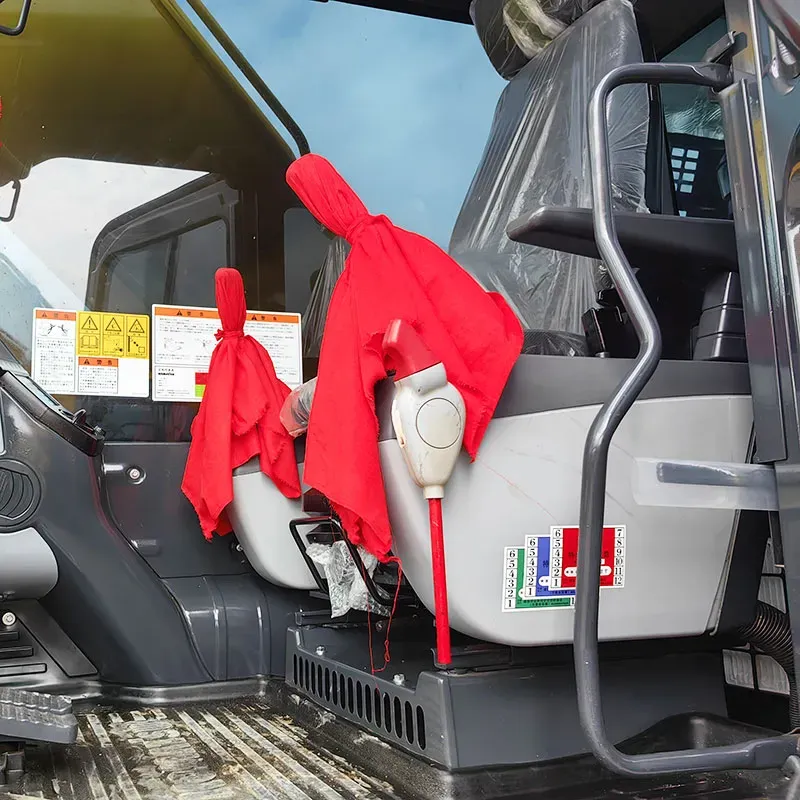 UsedKomatsu 240-8Excavator