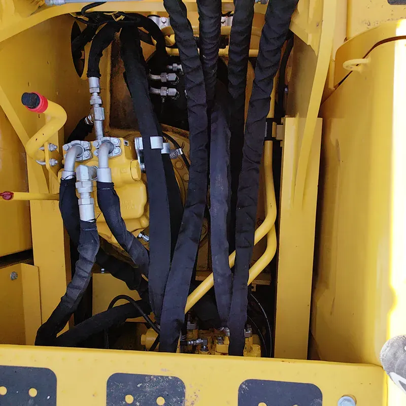 UsedKomatsu 240-8Excavator