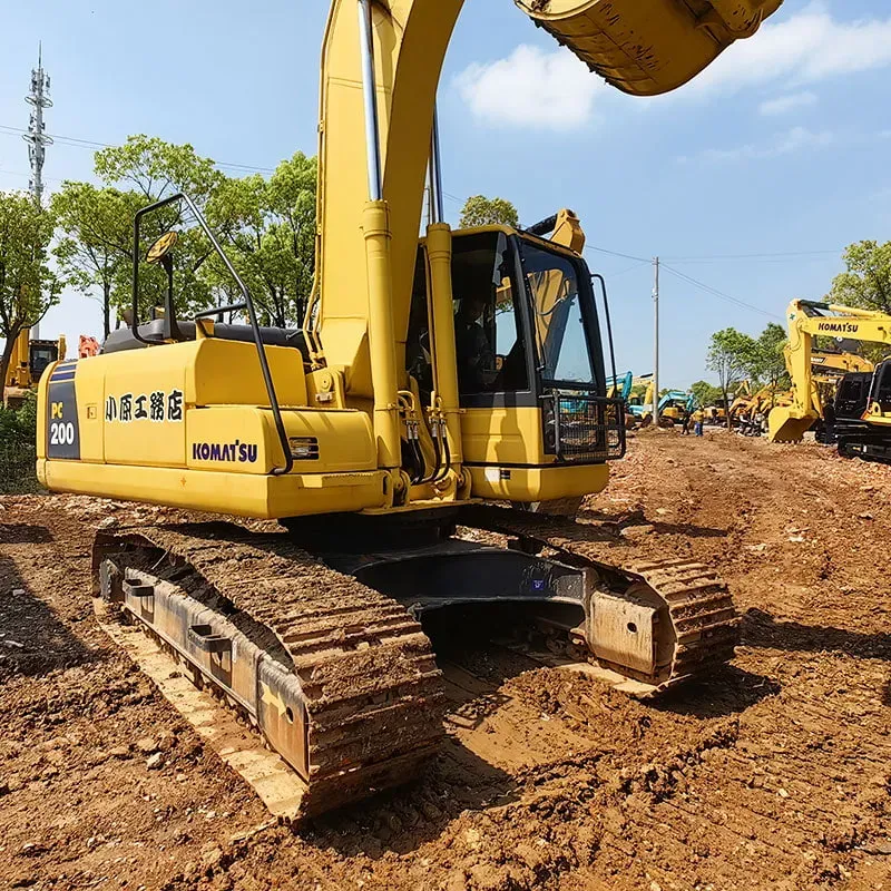 UsedKomatsu 200-8Excavator