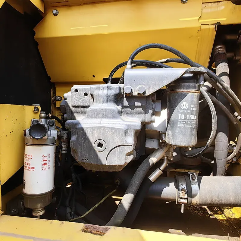 UsedKomatsu 200-8Excavator