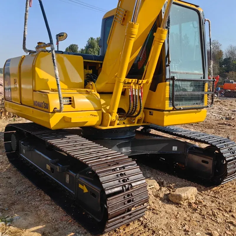 UsedKomatsu 110-7Экскаватор