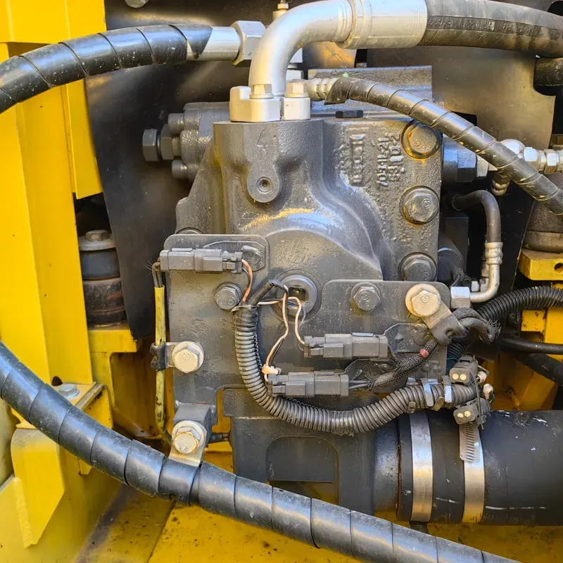 UsedKomatsu 110-7Экскаватор