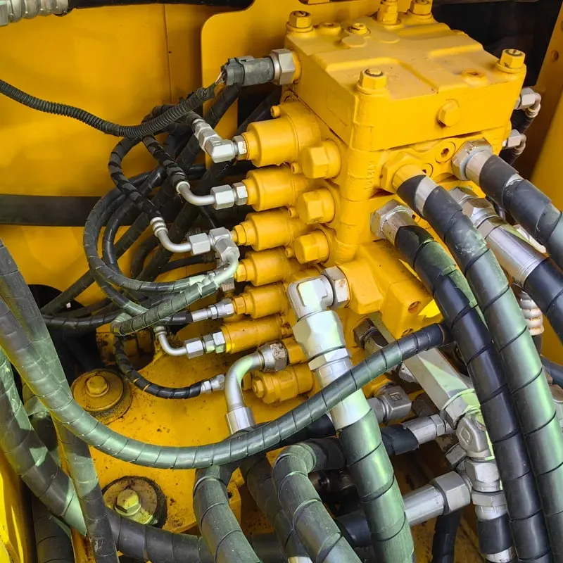 UsedKomatsu 110-7Экскаватор