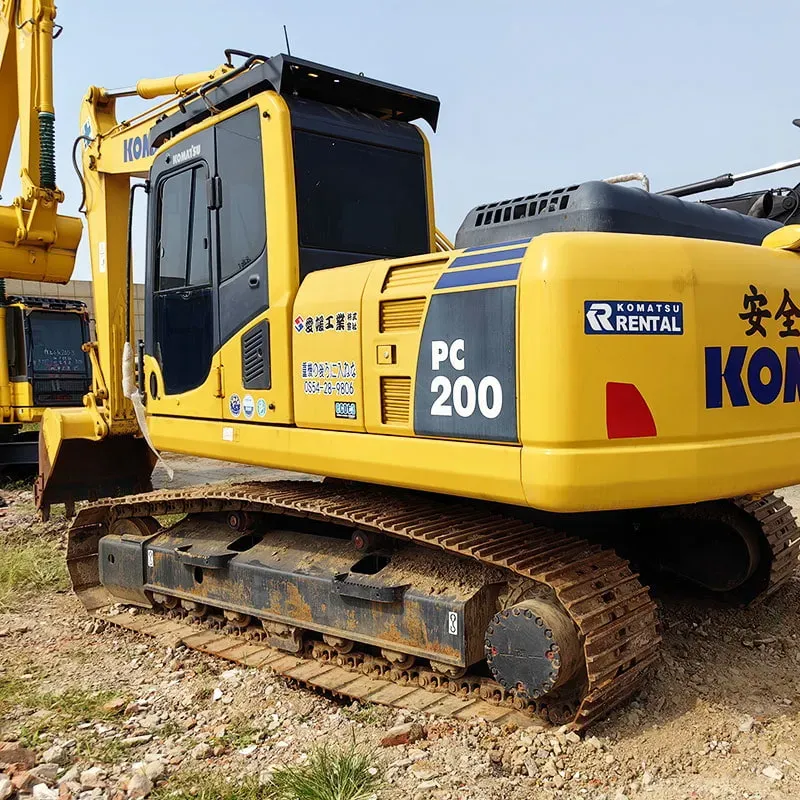 UsedKomatsu 200-8Экскаватор