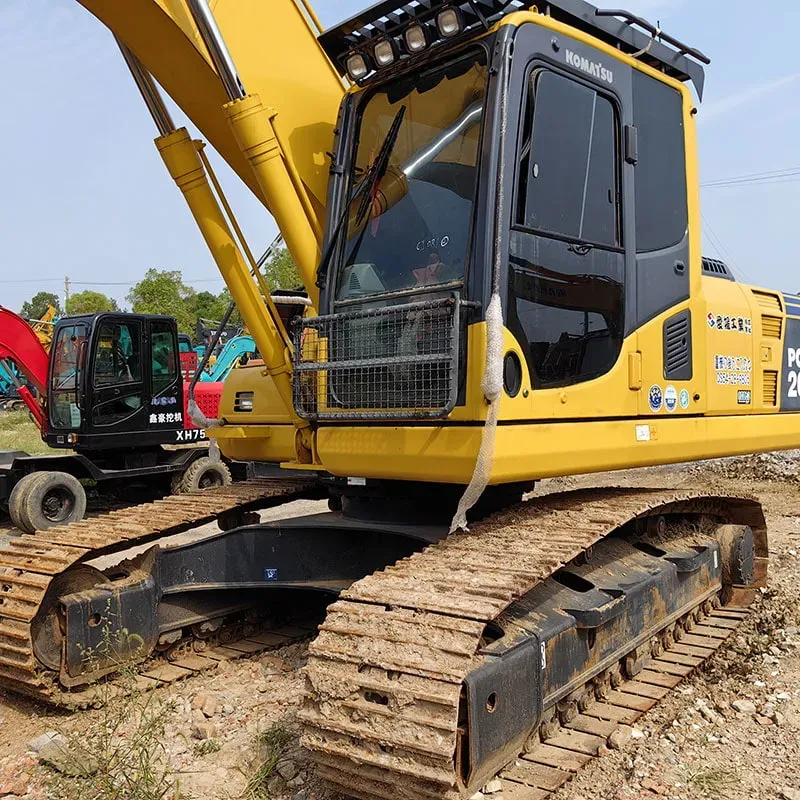 UsedKomatsu 200-8Экскаватор