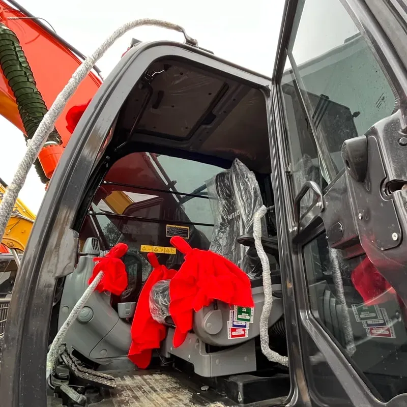 UsedHitachi ZX240-3Экскаватор