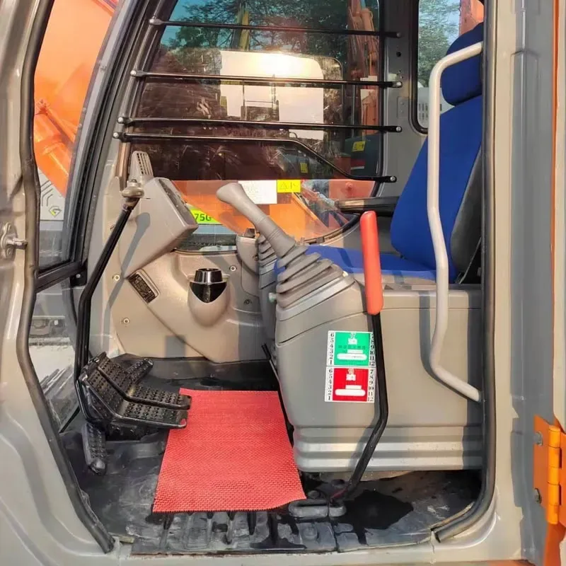UsedHitachi ZX120Экскаватор