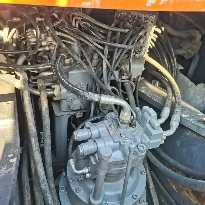 UsedHitachi ZX240-3Excavator