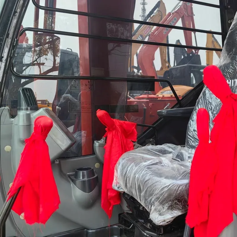 UsedHitachi ZX60Экскаватор
