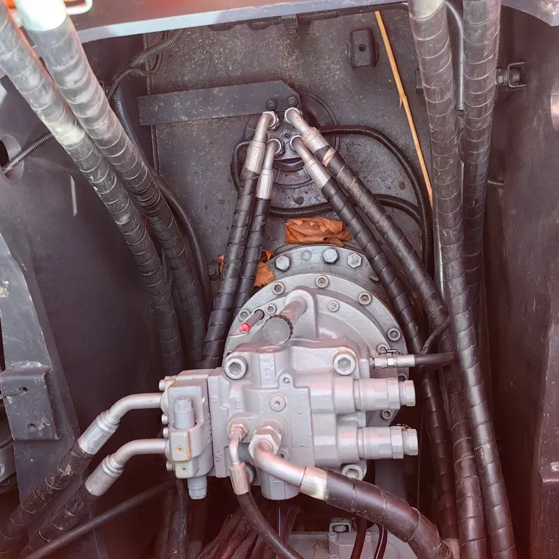 UsedHitachi ZX200-3Экскаватор