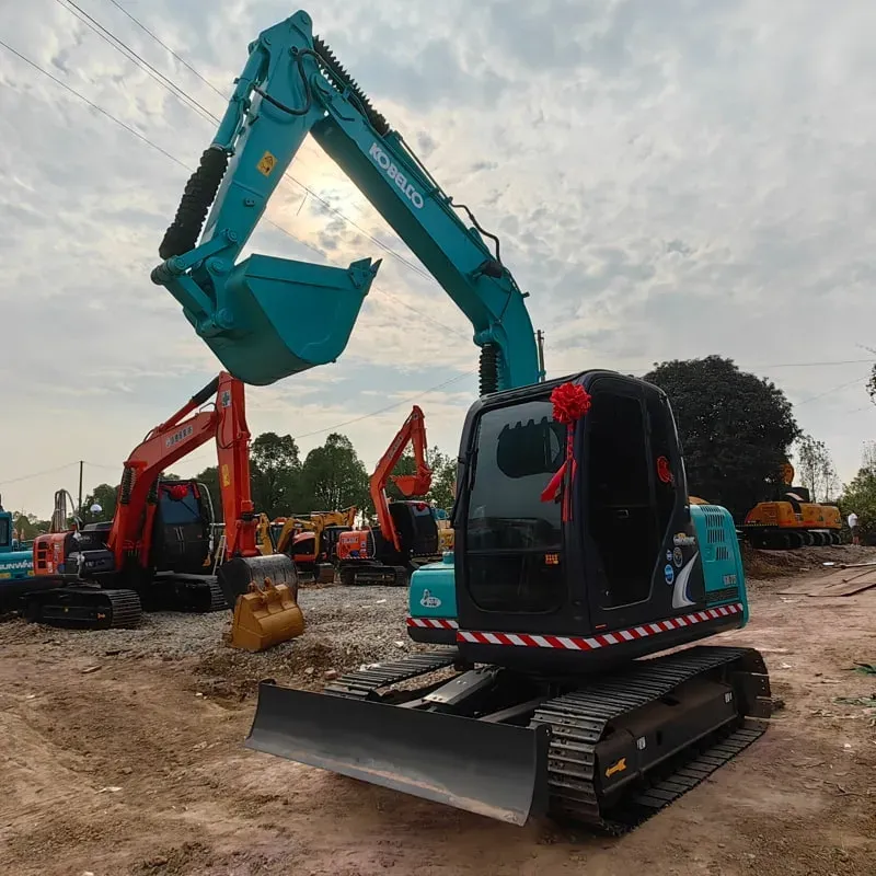 UsedKobelco SK75Экскаватор