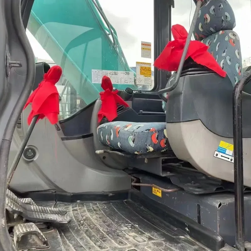UsedKobelco SK130Экскаватор