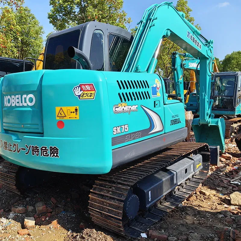 UsedKobelco SK75Экскаватор