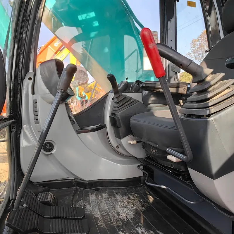 UsedKobelco SK200DЭкскаватор