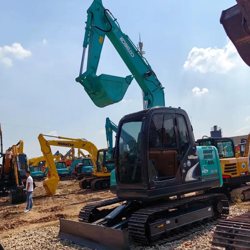 UsedKobelco SK75Экскаватор