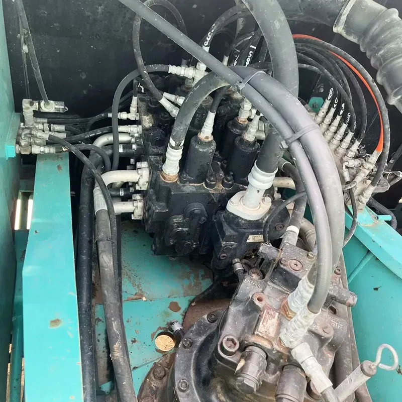 UsedKobelco SK200-13Экскаватор