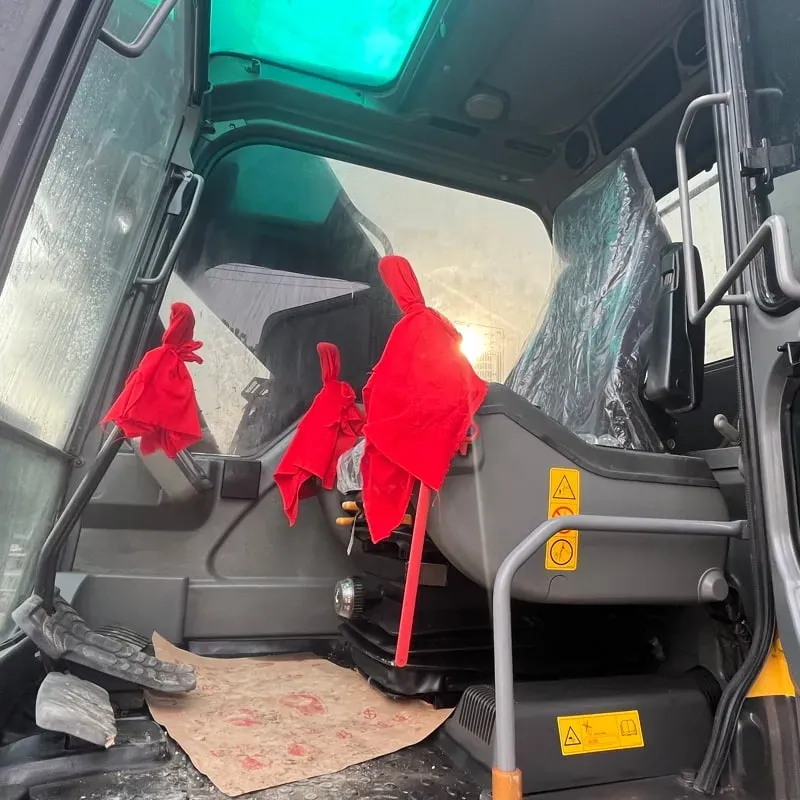 UsedVolvo 290Excavator