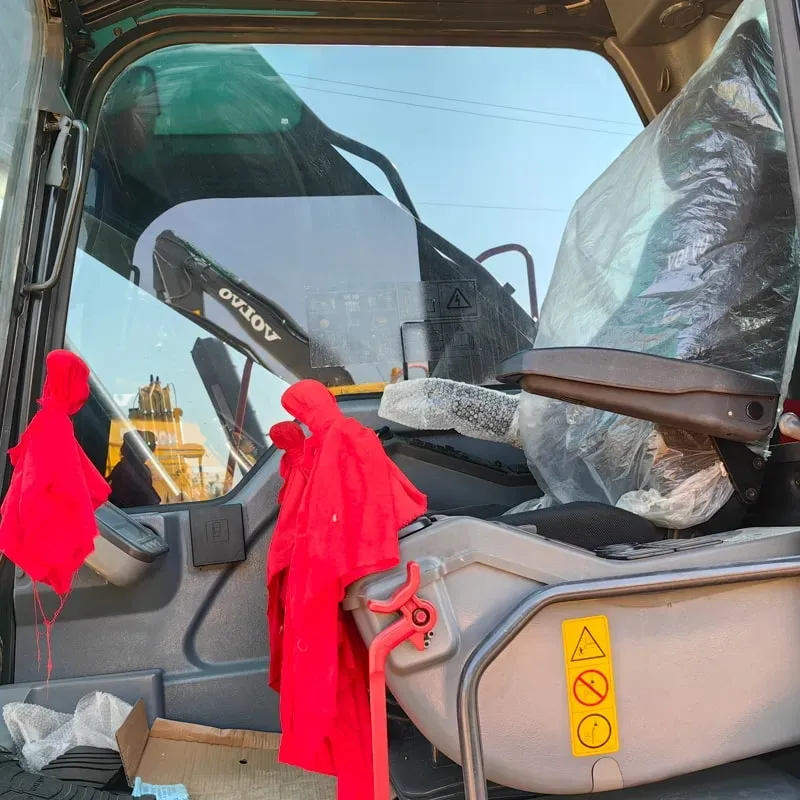 UsedVolvo 290Excavator