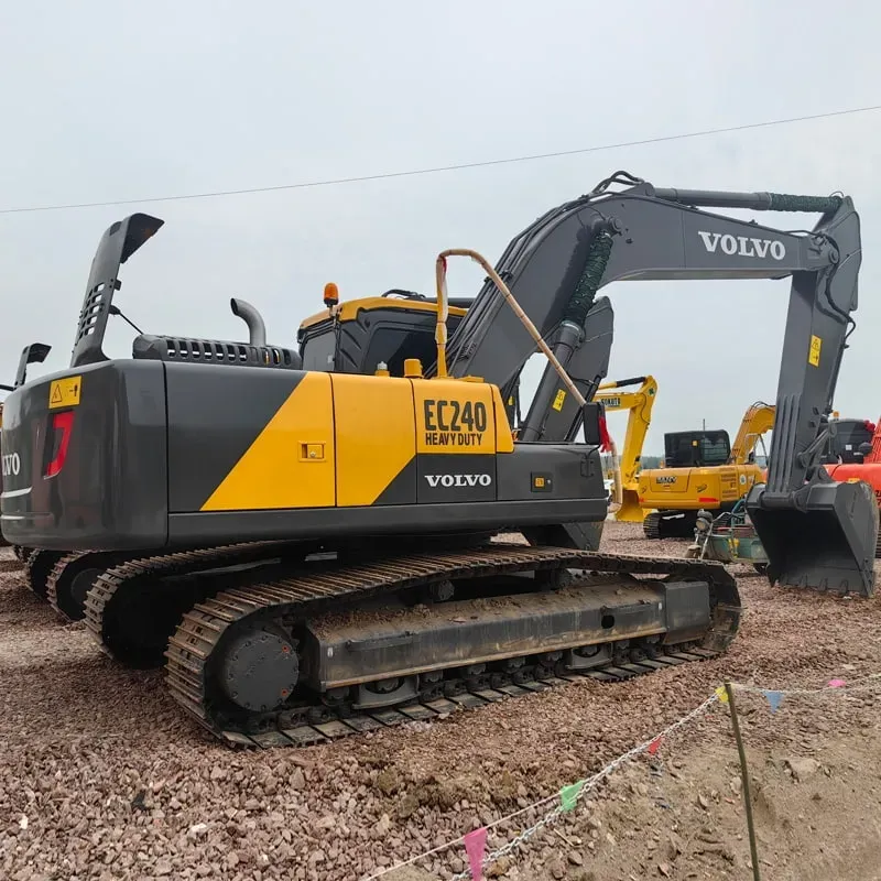 UsedVolvo 240Excavator