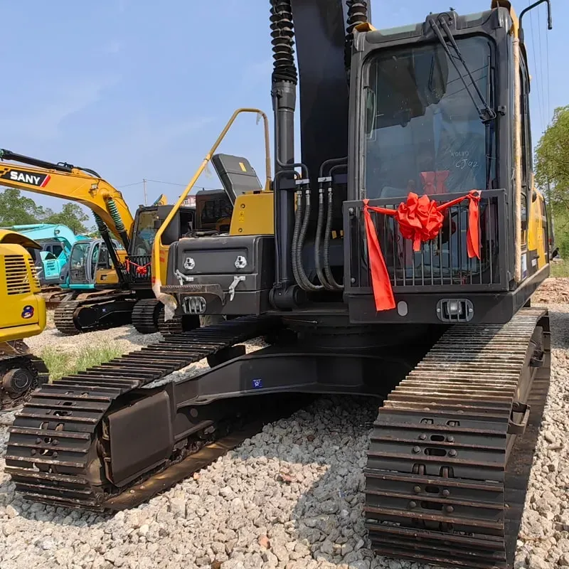 UsedVolvo 210Excavator