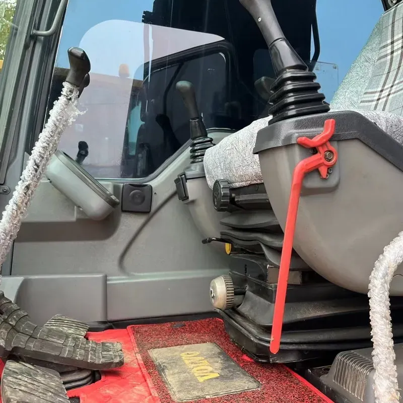UsedVolvo 210Excavator