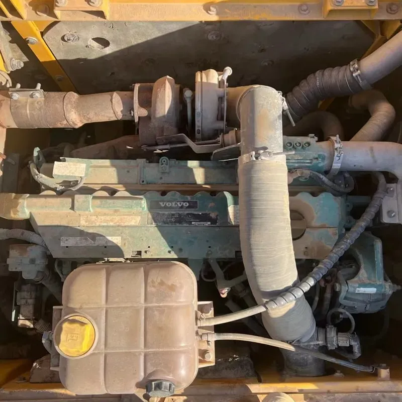 UsedVolvo 300Экскаватор