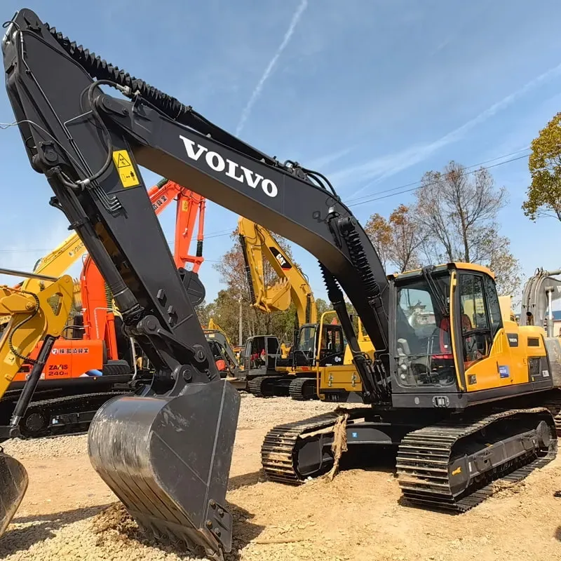 UsedVolvo 220DExcavator
