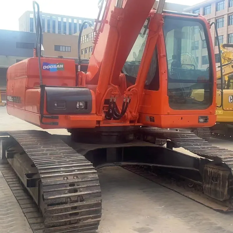 UsedDoosan DX225LCExcavator