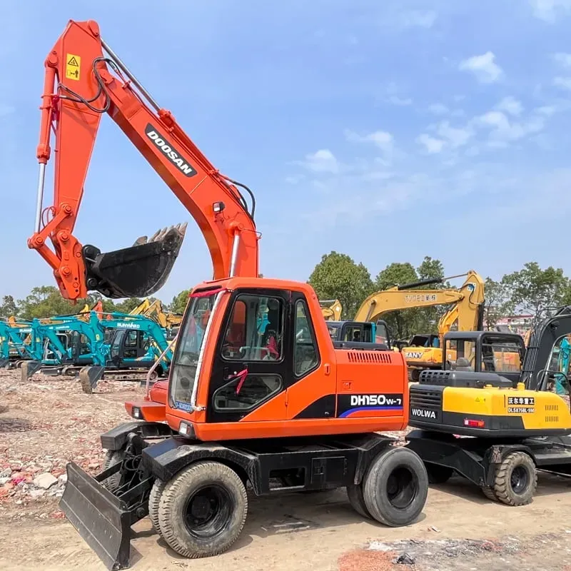 Used Doosan DH150W-7 excavator