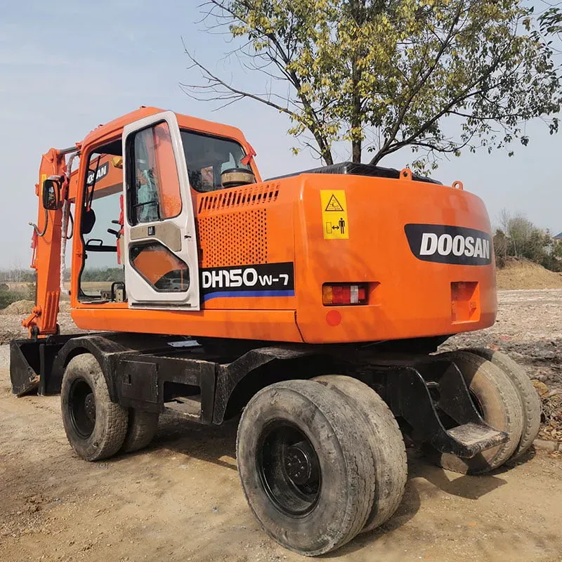 Used Doosan DX150W-7 excavator