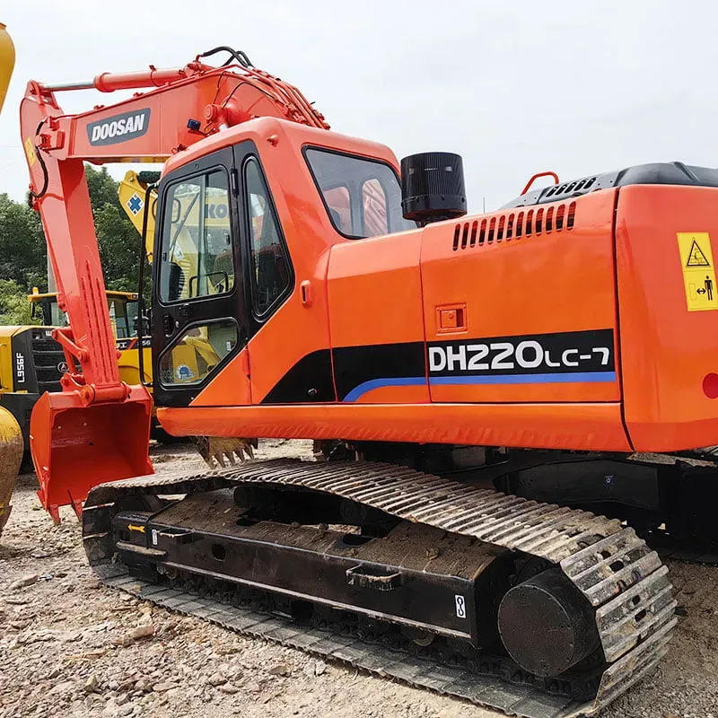 Used Doosan DH220LC-7 excavator