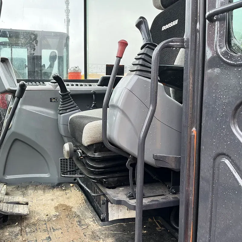 UsedDoosan DX60Excavator