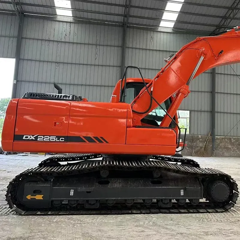 UsedDoosan DX225LCExcavator